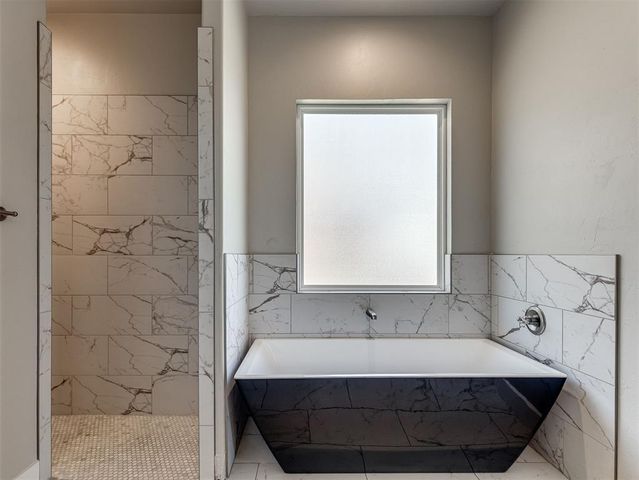 16404 Brookefield Drive, Edmond, OK 73013