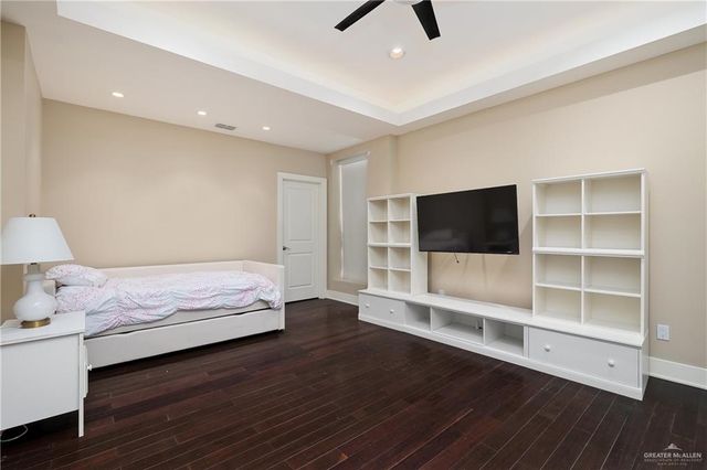 2210 S 49th Lane, Mcallen, TX 78503