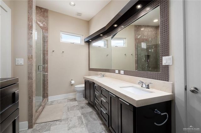 2210 S 49th Lane, Mcallen, TX 78503