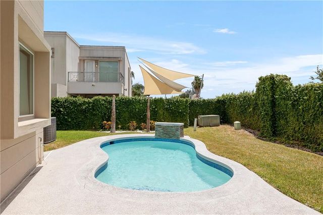 2210 S 49th Lane, Mcallen, TX 78503