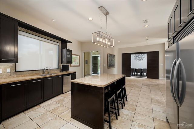2210 S 49th Lane, Mcallen, TX 78503
