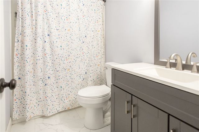 140 Whispering Pines Trail, Waycross, GA 31503