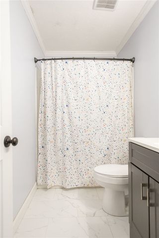 140 Whispering Pines Trail, Waycross, GA 31503