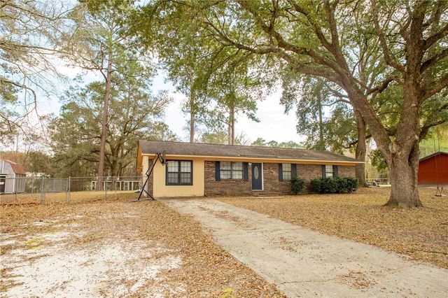 140 Whispering Pines Trail, Waycross, GA 31503