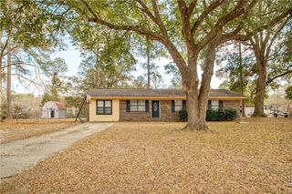 140 Whispering Pines Trail, Waycross, GA 31503