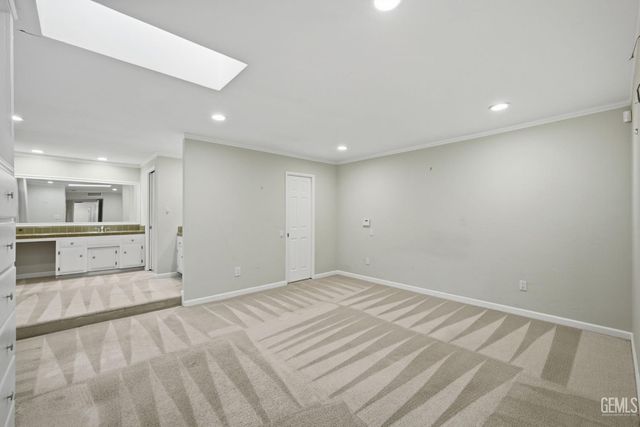 1912 Country Club Drive, Bakersfield, CA 93306