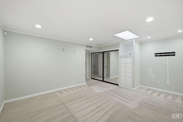 1912 Country Club Drive, Bakersfield, CA 93306