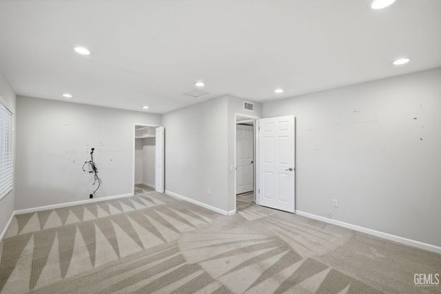1912 Country Club Drive, Bakersfield, CA 93306