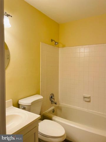 1067 COPPERSTONE CT, Rockville, MD 20852
