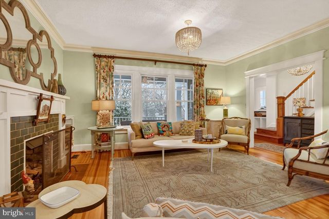 5723 27TH ST N, Arlington, VA 22207