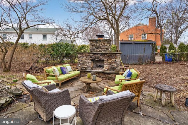 5723 27TH ST N, Arlington, VA 22207