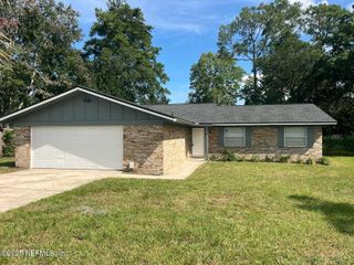 8566 PEBBLE Street, Jacksonville, FL 32221