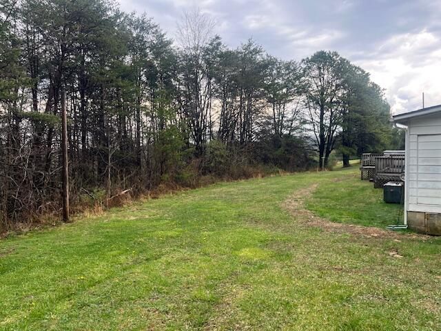 27284 State Route 180, Rockbridge, OH 43149