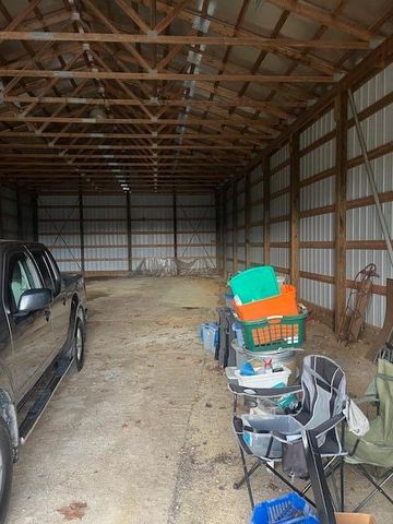 27284 State Route 180, Rockbridge, OH 43149