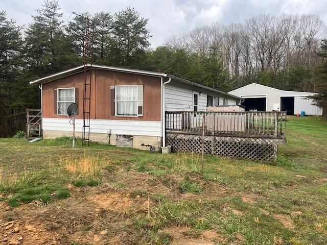 27284 State Route 180, Rockbridge, OH 43149