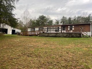 27284 State Route 180, Rockbridge, OH 43149