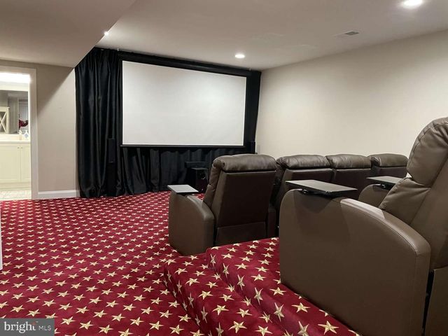 107 YELLOW BIRCH, Lake Frederick, VA 22630