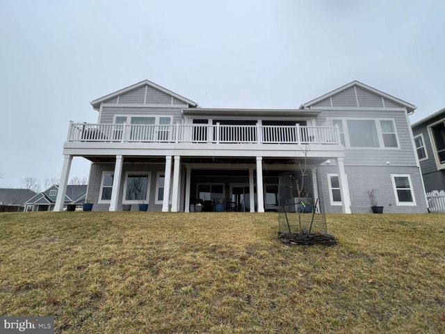 107 YELLOW BIRCH, Lake Frederick, VA 22630