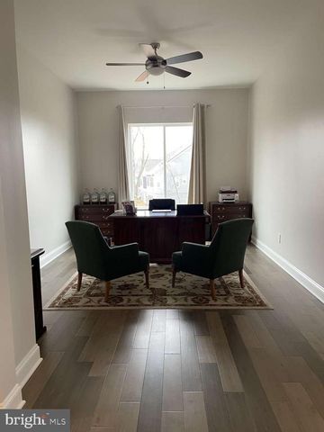 107 YELLOW BIRCH, Lake Frederick, VA 22630