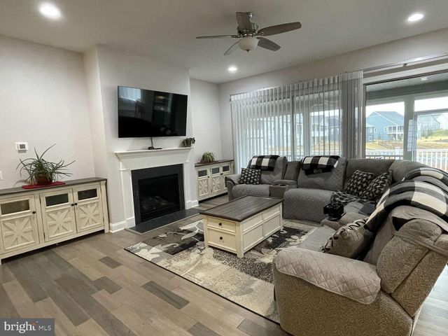 107 YELLOW BIRCH, Lake Frederick, VA 22630