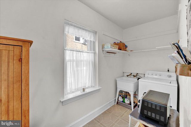 123 GREENWOOD AVE, Ambler, PA 19002