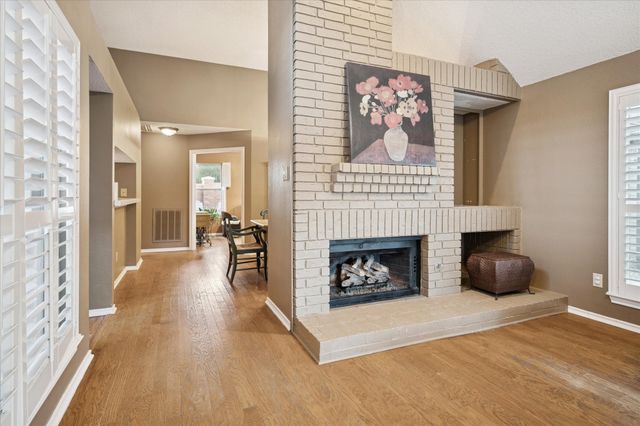 1401 Exeter Drive, Plano, TX 75093