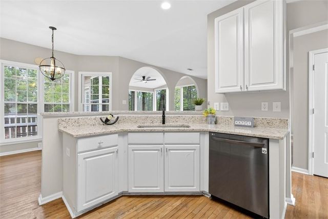 320 Wynstone Way, Duluth, GA 30097