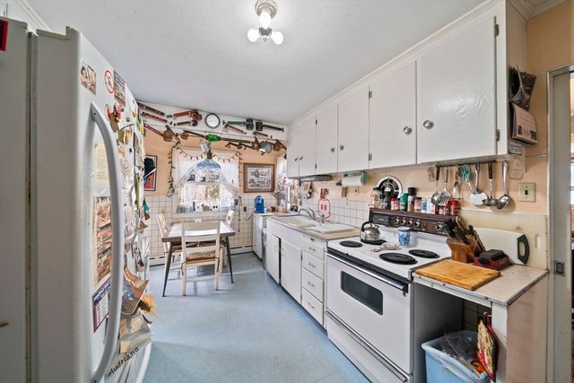 14 Russell Ave, Plymouth, MA 02360
