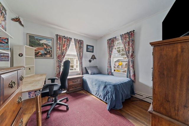 14 Russell Ave, Plymouth, MA 02360