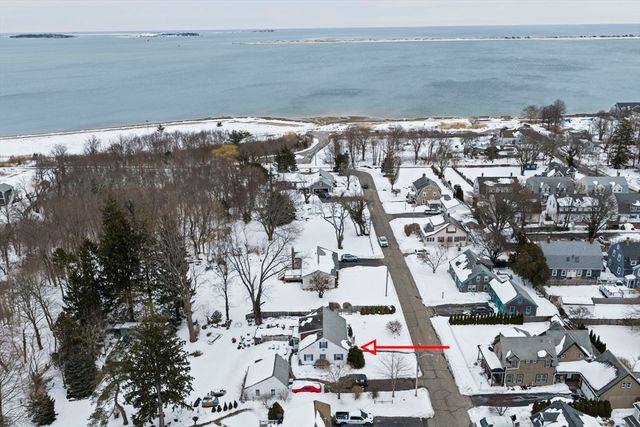 14 Russell Ave, Plymouth, MA 02360