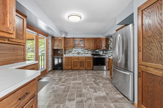 4003 Margolis DRIVE, West Bend, WI 53095