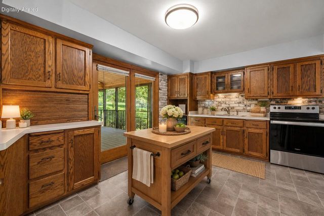 4003 Margolis DRIVE, West Bend, WI 53095