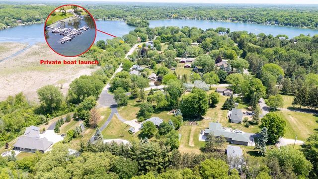 4003 Margolis DRIVE, West Bend, WI 53095