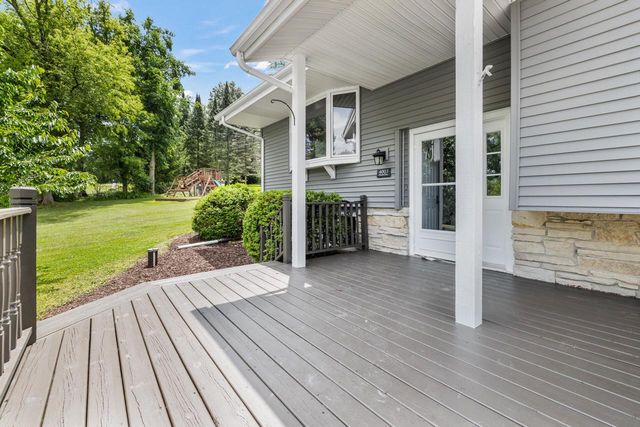 4003 Margolis DRIVE, West Bend, WI 53095