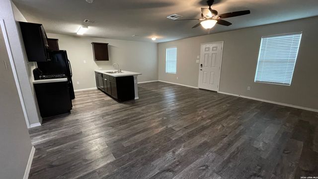 5915 LADY LN, San Antonio, TX 78242