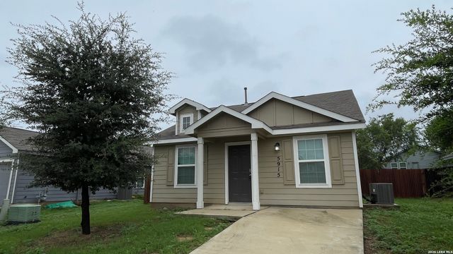 5915 LADY LN, San Antonio, TX 78242