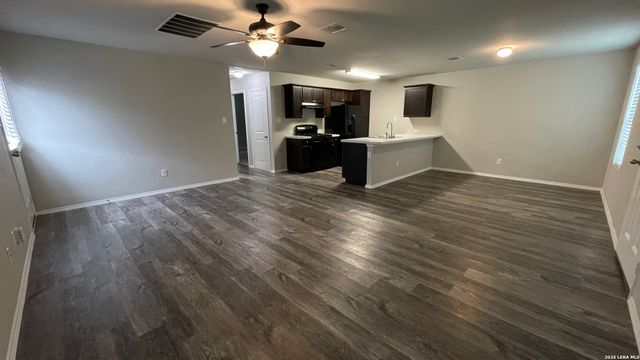 5915 LADY LN, San Antonio, TX 78242