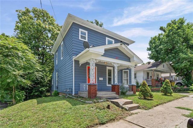 611 N Spring Street, Independence, MO 64050