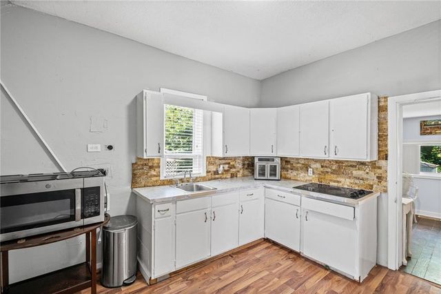 611 N Spring Street, Independence, MO 64050