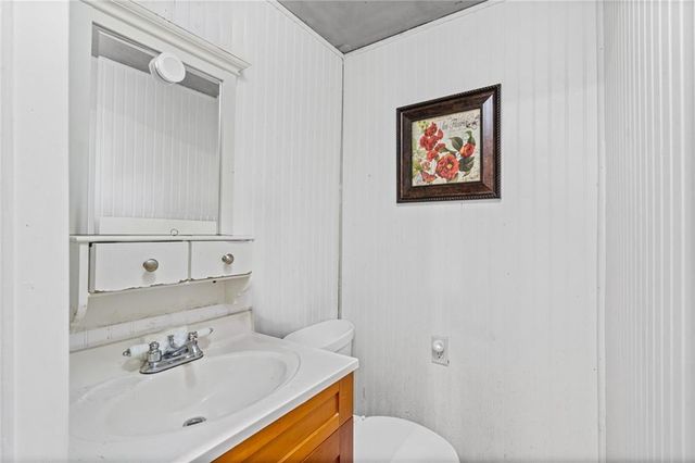 611 N Spring Street, Independence, MO 64050