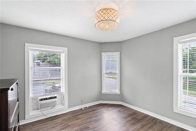 611 N Spring Street, Independence, MO 64050