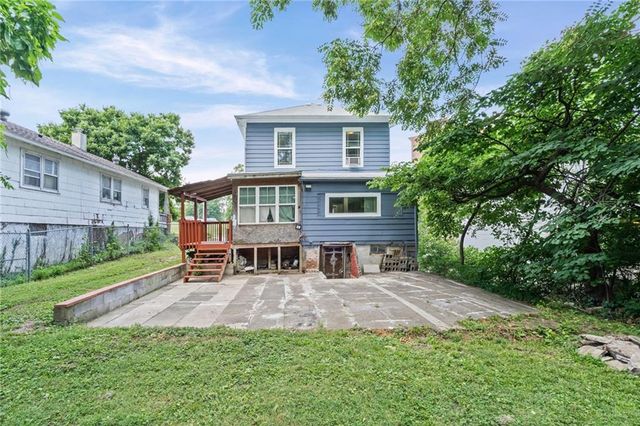 611 N Spring Street, Independence, MO 64050