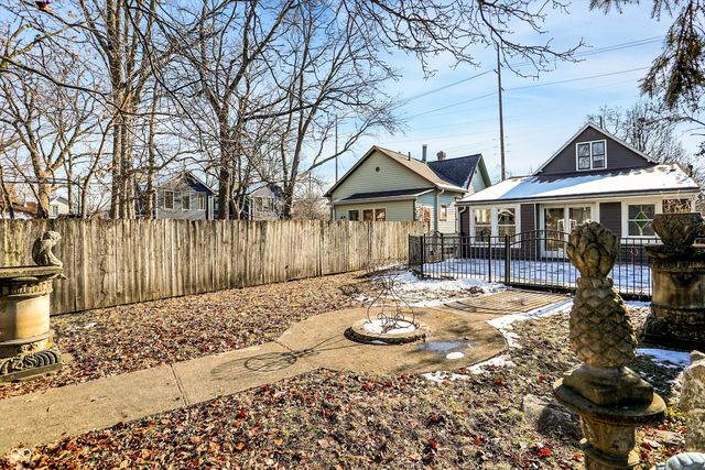 1114 E Saint Clair Street, Indianapolis, IN 46202