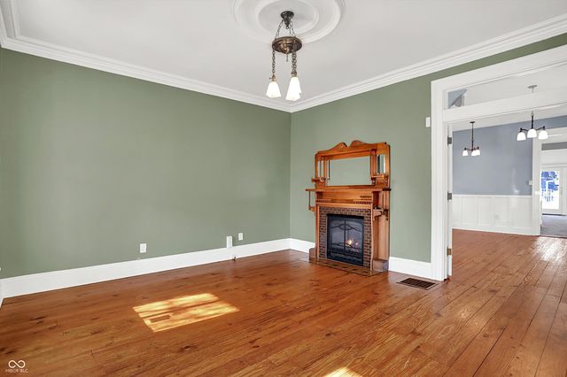 1114 E Saint Clair Street, Indianapolis, IN 46202