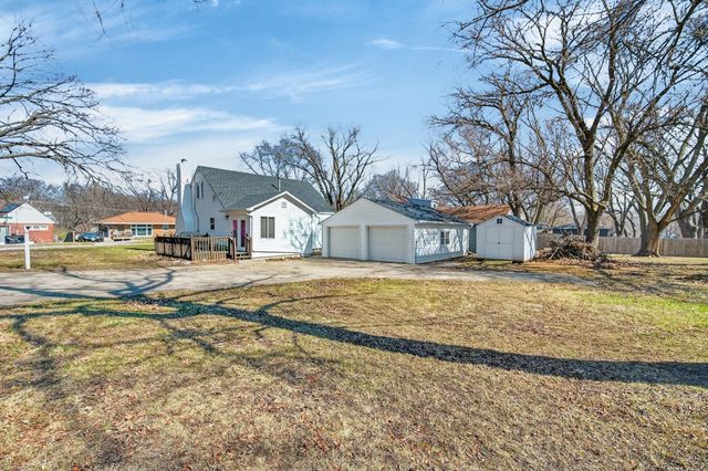 2512 Mann Avenue, Des Moines, IA 50310