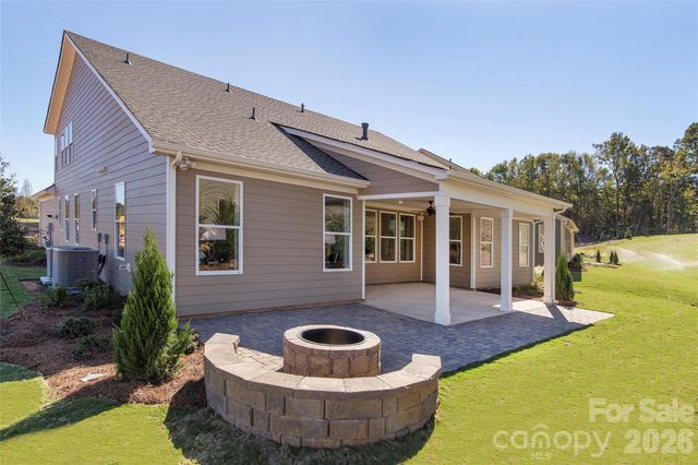 13413 Cozy Court, Charlotte, NC 28215