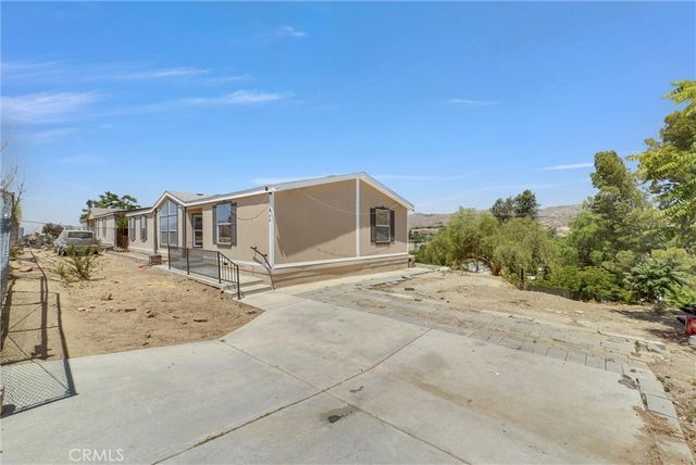 31706 Vista Avenue, Homeland, CA 92548