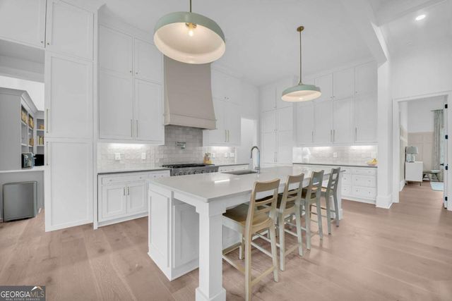 7134 Bluebird Cove, Gainesville, GA 30506