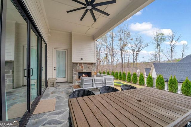 7134 Bluebird Cove, Gainesville, GA 30506