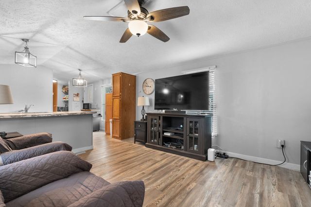 134 Colonial Village, Somersworth, NH 03878